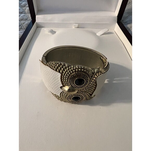 OWL Statement Cuff/Bracelet W/ White Faux Leather Band. - Picture 8 of 9